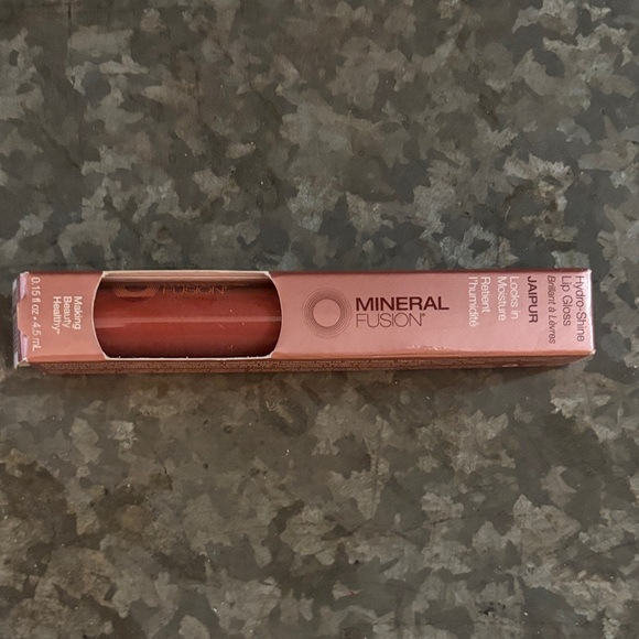 Mineral Fusion Lip Gloss - Jaipur - Picture 1 of 1